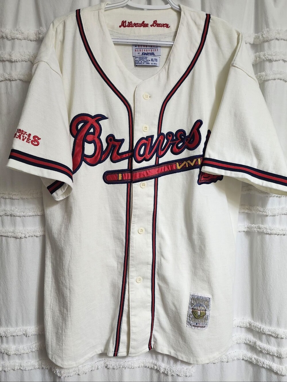 Vtg, 90's, Men's Genuine Merchandise, Milwaukee Braves Cream Button-Up Jersey .